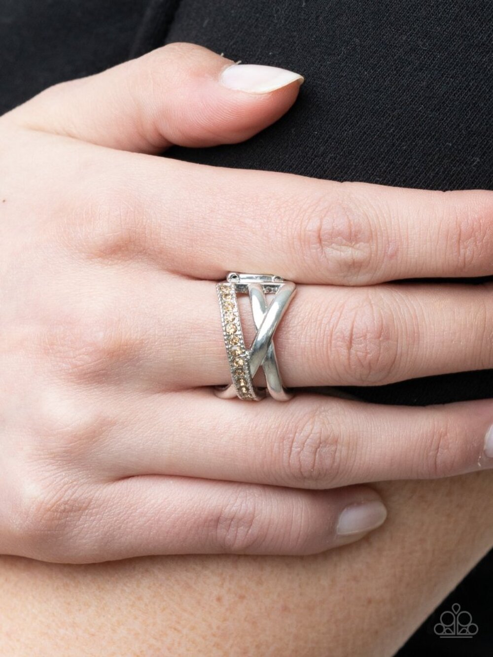 Paparazzi Ring (R239)
